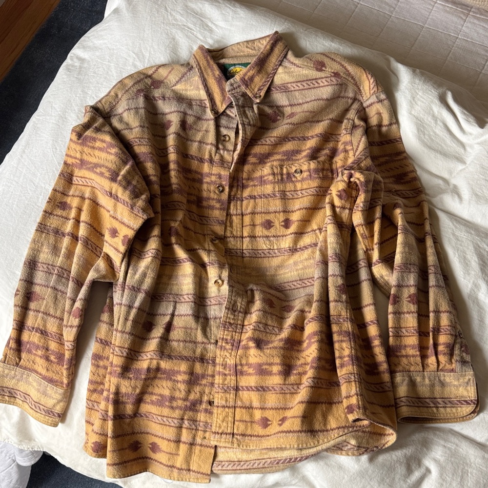 Cabela's Men's Aztec Print Button down Shirt